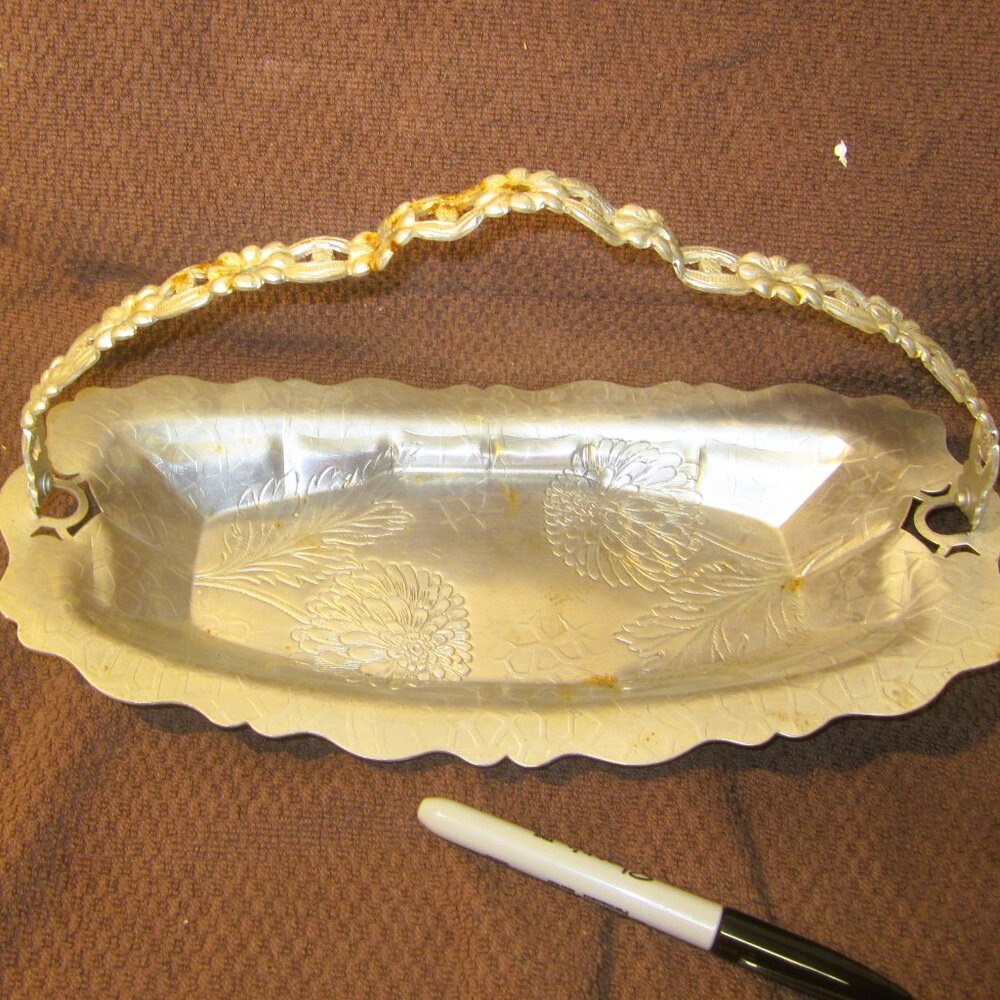VTG FORMAN FAMILY ALUMINUM TRAY W/HANDLE FLORAL DESIGN